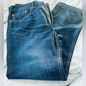 Levi’s. New with tag. Medium wash 505. 36 x 32 regular straight leg.